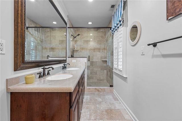 8709 Sturbridge Drive, Sycamore Twp, OH 45236