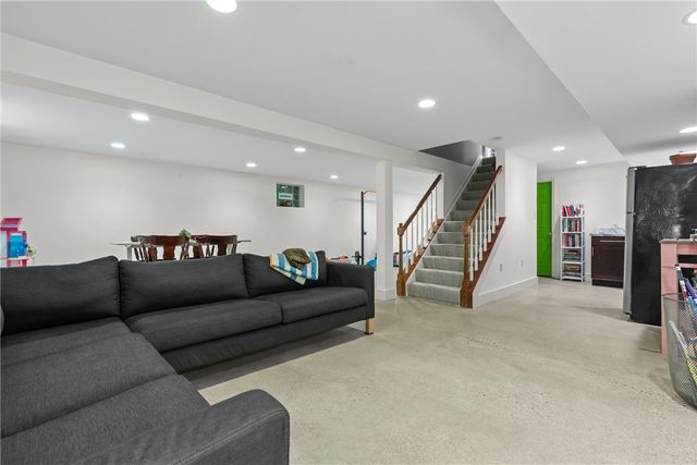 8709 Sturbridge Drive, Sycamore Twp, OH 45236
