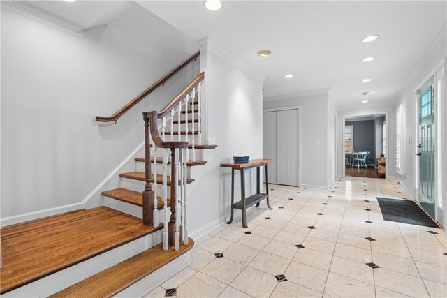 8709 Sturbridge Drive, Sycamore Twp, OH 45236
