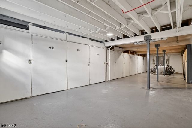 605 Grove St A11, Clifton City, NJ 07013