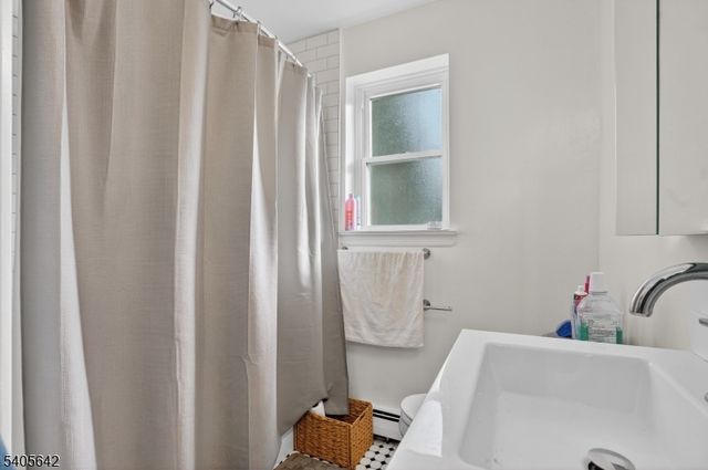 605 Grove St A11, Clifton City, NJ 07013