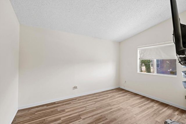 4616 N River SPC 68, Oceanside, CA 92057