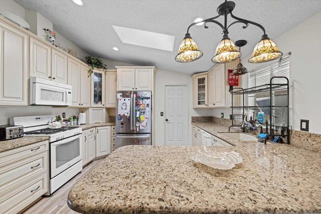 4616 N River SPC 68, Oceanside, CA 92057