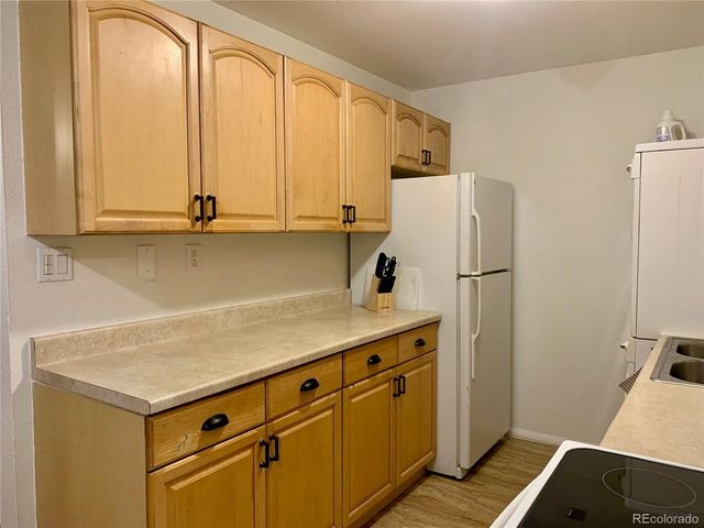 6782 W Cedar Pl, Lakewood, CO 80226