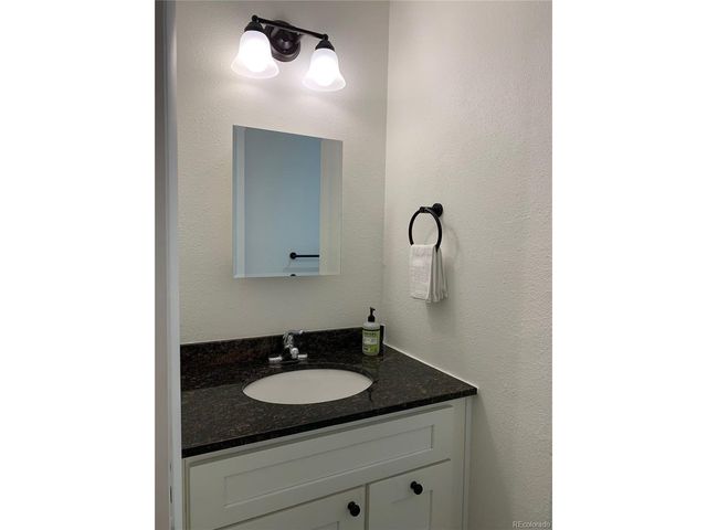 6782 W Cedar Pl, Lakewood, CO 80226