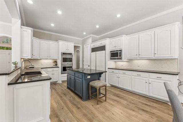 2616 Sweetbriar, Edmond, OK 73034