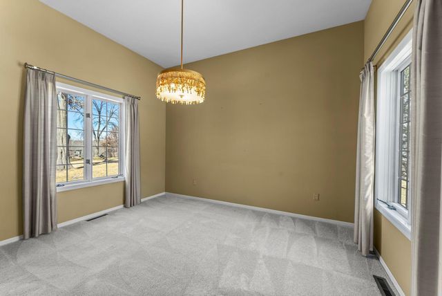 2465 E Rum River Drive S, Cambridge, MN 55008