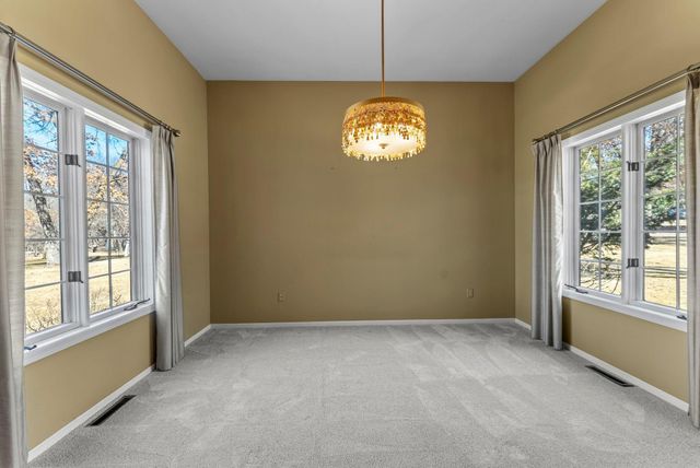 2465 E Rum River Drive S, Cambridge, MN 55008