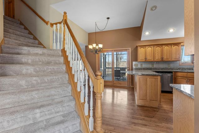 2465 E Rum River Drive S, Cambridge, MN 55008