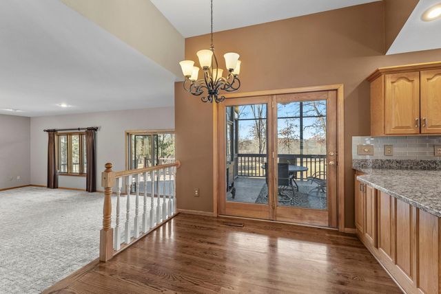 2465 E Rum River Drive S, Cambridge, MN 55008