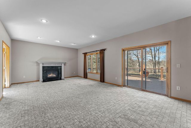 2465 E Rum River Drive S, Cambridge, MN 55008