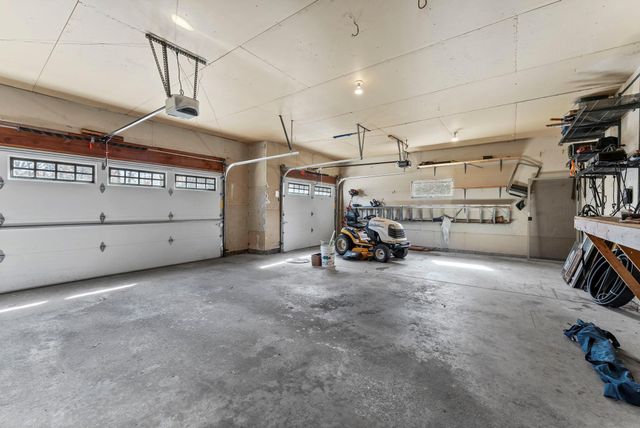 2465 E Rum River Drive S, Cambridge, MN 55008