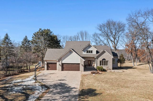 2465 E Rum River Drive S, Cambridge, MN 55008