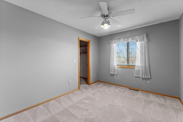 2465 E Rum River Drive S, Cambridge, MN 55008