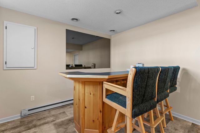 2465 E Rum River Drive S, Cambridge, MN 55008