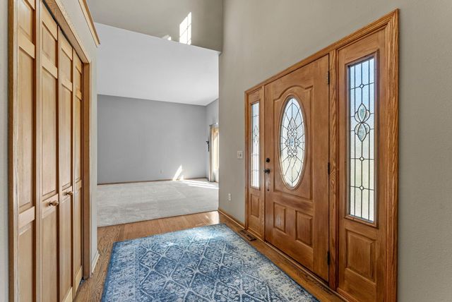 2465 E Rum River Drive S, Cambridge, MN 55008