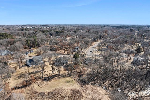 2465 E Rum River Drive S, Cambridge, MN 55008