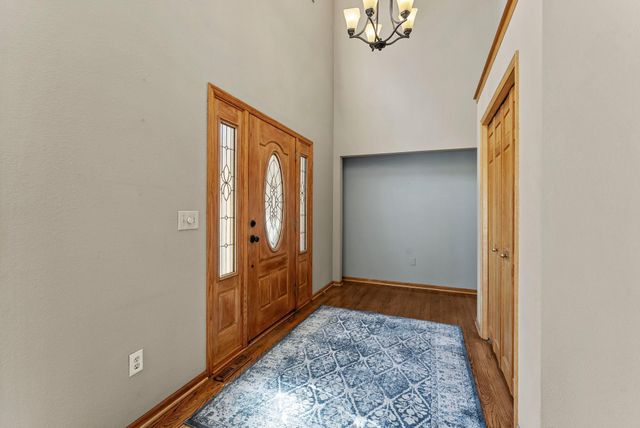 2465 E Rum River Drive S, Cambridge, MN 55008