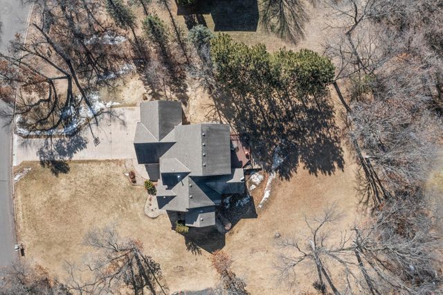 2465 E Rum River Drive S, Cambridge, MN 55008