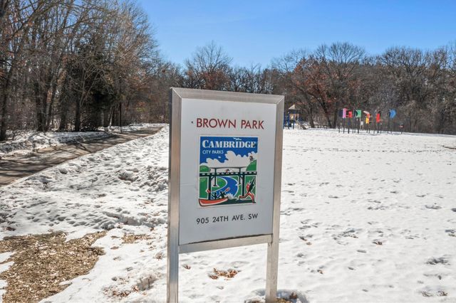 2465 E Rum River Drive S, Cambridge, MN 55008