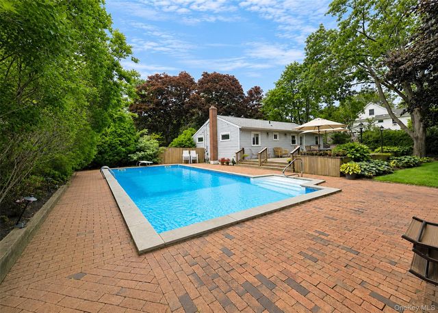 17 Beech Road, Rocky Point, NY 11778