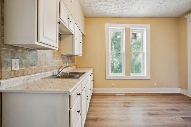 443 N Champion Avenue, Columbus, OH 43203