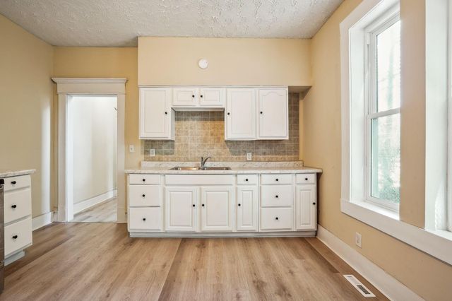 443 N Champion Avenue, Columbus, OH 43203