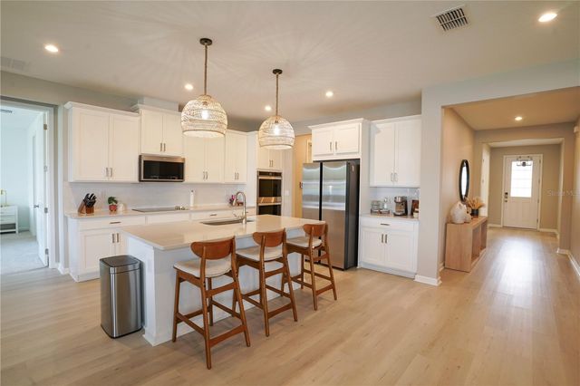 7964 WATERFIELD AVENUE, Orlando, FL 32832