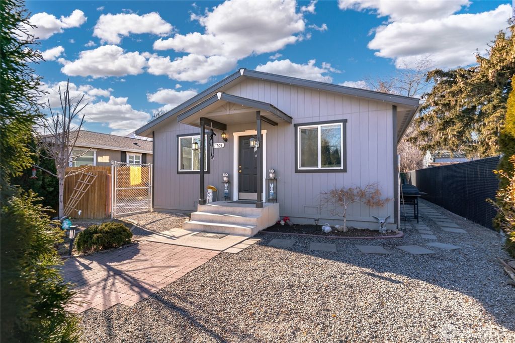 1704 Frances Court, Wenatchee, WA 98801