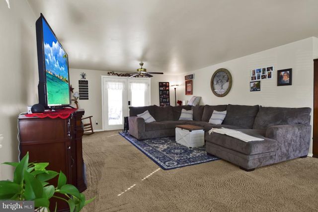 408 PENN ST S, Shippensburg, PA 17257