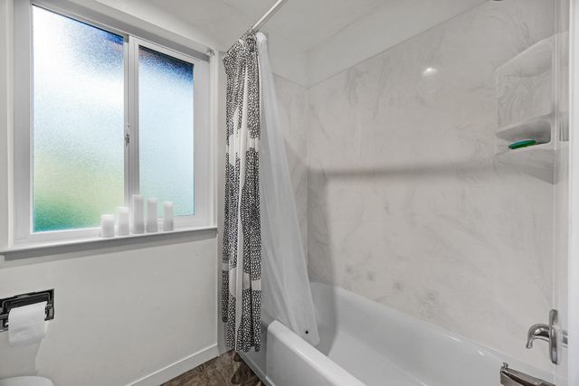 5982 Ascot Dr, Oakland, CA 94611