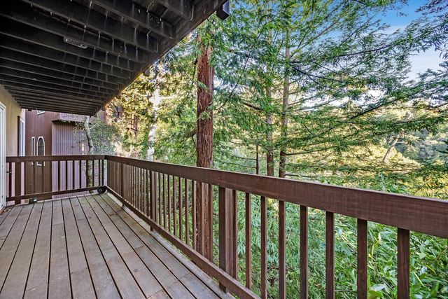 5982 Ascot Dr, Oakland, CA 94611