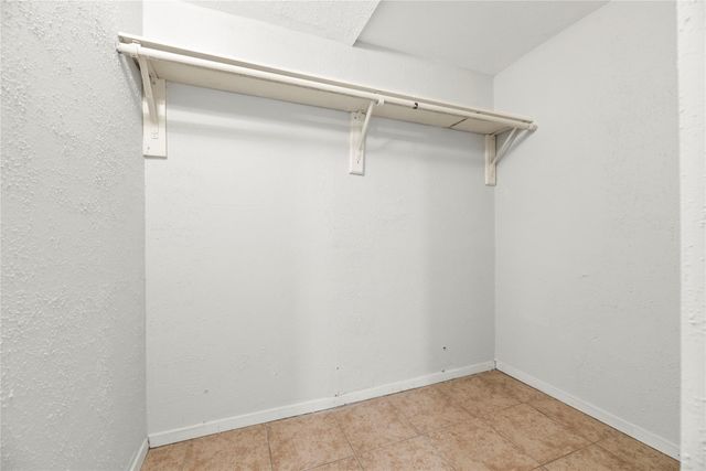 4637 Wild Indigo Street 421, Houston, TX 77027