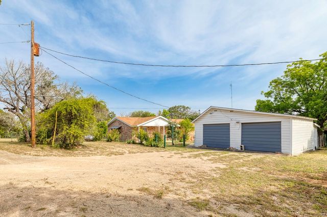 4025 Junction Hwy, Ingram, TX 78025