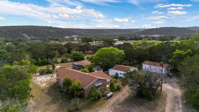 4025 Junction Hwy, Ingram, TX 78025