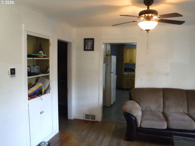 2470 OCEAN Blvd, Coos Bay, OR 97420