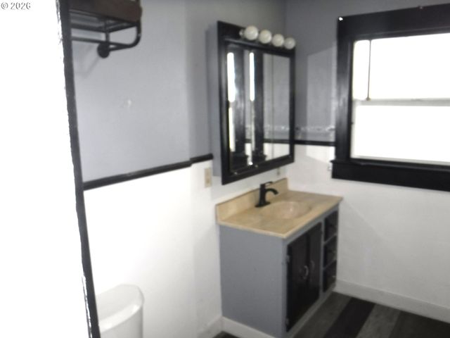 2470 OCEAN Blvd, Coos Bay, OR 97420