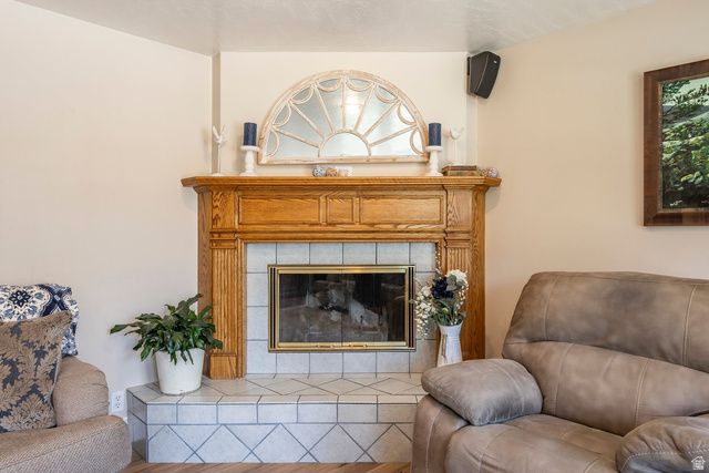 3819 W OWENSBORO DR, West Jordan, UT 84084