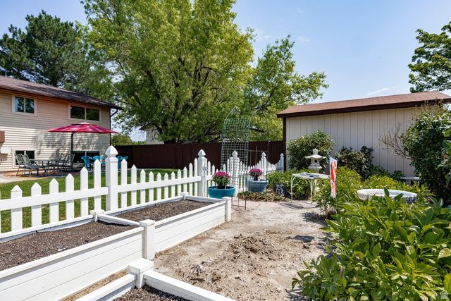 3819 W OWENSBORO DR, West Jordan, UT 84084