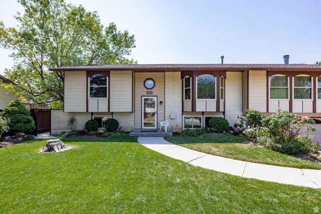 3819 W OWENSBORO DR, West Jordan, UT 84084