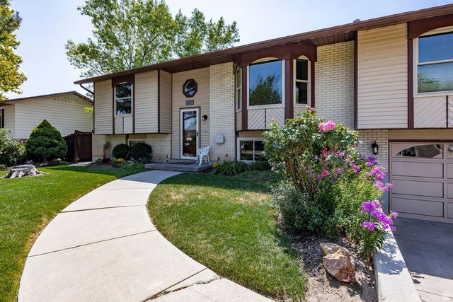 3819 W OWENSBORO DR, West Jordan, UT 84084