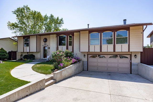 3819 W OWENSBORO DR, West Jordan, UT 84084