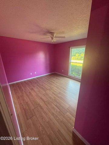 7202 Quail Ridge Rd, Louisville, KY 40291