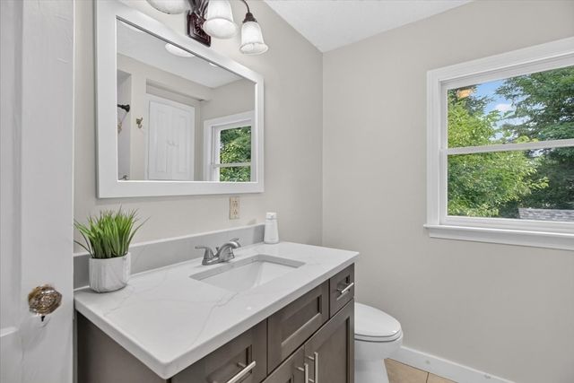 2306 Wilbraham Rd, Springfield, MA 01129