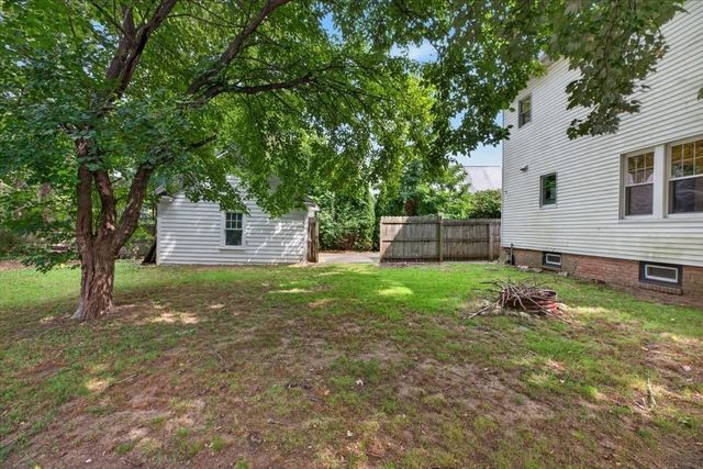 2306 Wilbraham Rd, Springfield, MA 01129