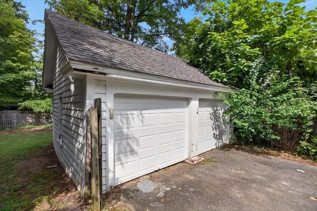 2306 Wilbraham Rd, Springfield, MA 01129