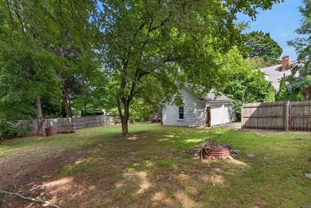 2306 Wilbraham Rd, Springfield, MA 01129