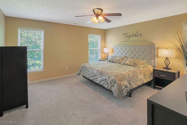 679 Jockeys Circle, Avon Lake, OH 44012