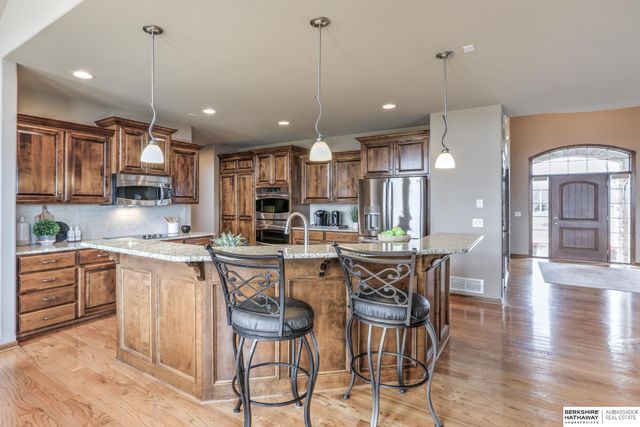 19534 Bellbrook Boulevard, Gretna, NE 68028