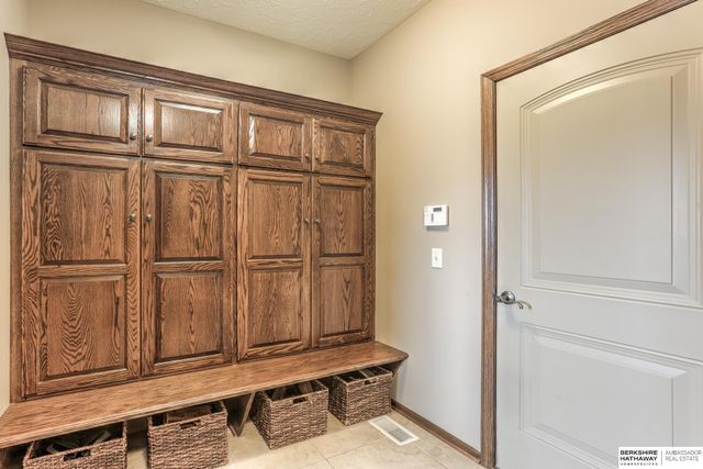 19534 Bellbrook Boulevard, Gretna, NE 68028